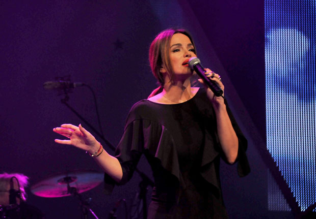 Северина је почела да пева, а онда се зачуло пуцање стакла и врисак: Инцидент на концерту у Београду